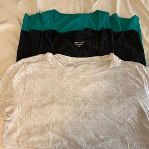 Athleta Lot -2 Tanks and 1 Daily Tee. Size M